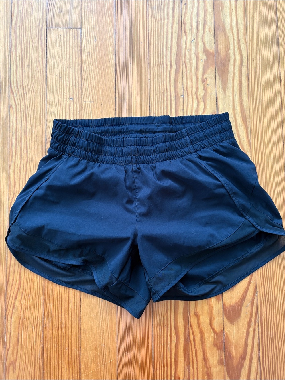 Athleta Mesh Racer Run Short